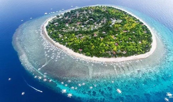 这即将落地签的海岛，比马代便宜，与诗巴丹媲美！