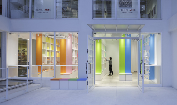 CORAZYs品牌店：贩售“小确幸”的色彩图书馆