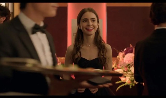 从艾米丽的巴黎梦醒，原来生活的真实与精致从不矛盾