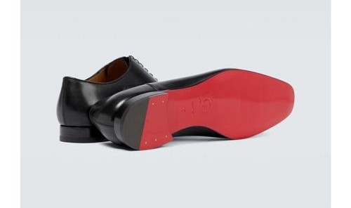 Christian Louboutin 于北京打造限时涂鸦装置艺术 2020秋冬系列Loubishark运动鞋发布会