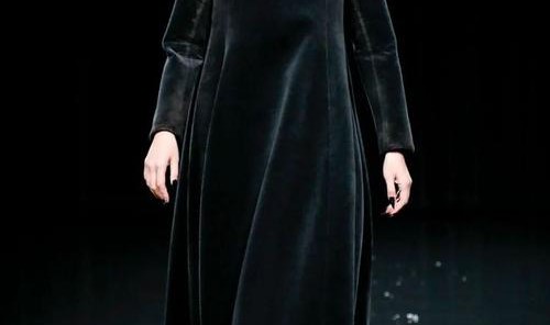 张丽娜24小时 ｜ 温柔、有趣、专注，你想不到的超模妈妈如此多面