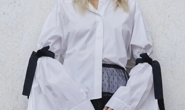 买了那么多衣服，最终还是输给了10年前的那件