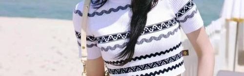 金晨胆子很大啊!一身芭比粉还不吃藕?