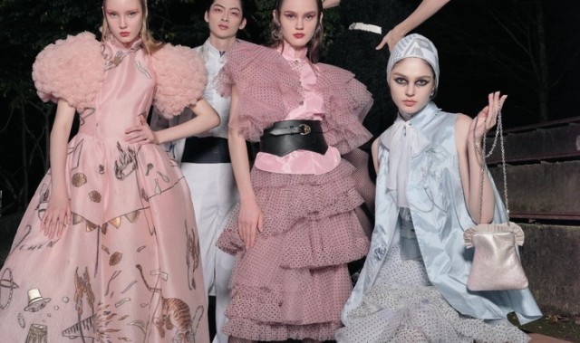 SHIATZY CHEN 2022ss带你迈入嬉戏奇幻世界