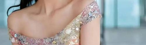 佟丽娅现在穿衣的气质这么惊人了吗？