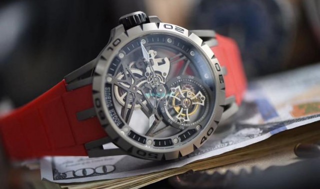 把握良机（Now or Never） Roger Dubuis罗杰杜彼推出限时快闪系列