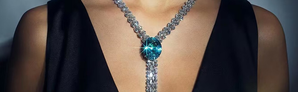 苏富比与 Adler Joailliers 共同呈献 蓝湖碧玺(The Blue Lagoon)