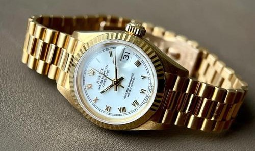 劳力士间金，渴望一块大金劳型号ypsh2020