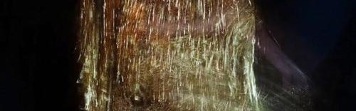 时尚芭莎90秒 |年末Party之:“战袍”精选