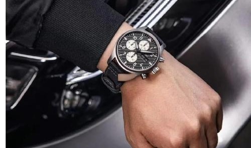 精湛工艺 极致追求 谭卓见证IWC万国表与梅赛德斯-AMG在华合作