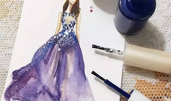 指甲油不涂在指甲上,偏要拿来画画