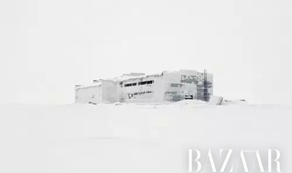 摄影师眼中被遗忘在大雪里的“武器”