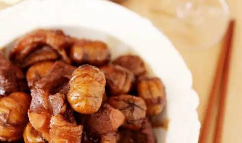 达人专栏 ｜ 滋儿咋一口酒，吧叽一口菜：南乳栗子烧羊肉