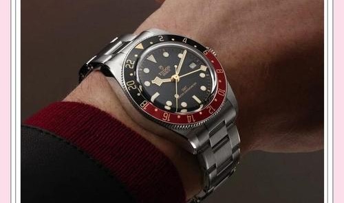 专业是一个白领的代名词，腕上的名表成为他们工作洽谈的重要环节