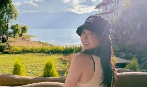 夏天才开启10%，女明星们已经集体“⽼头背⼼”？