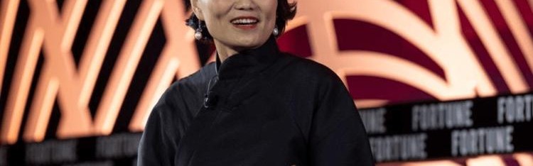 百胜中国CEO屈翠容：想活的舒服，就别把自己看的太了不起