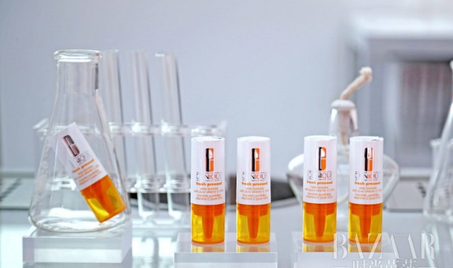 活的维C 一触鲜活年轻肌 CLINIQUE倩碧鲜活维C修复系列新品全球同步首发
