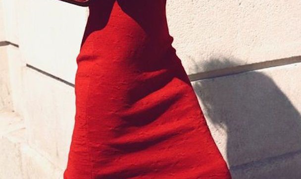 败一件红色单品,添一点点“小幸运”!