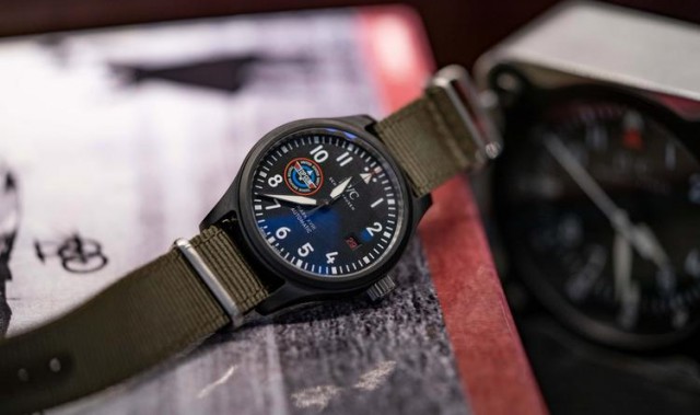 IWC万国表全新推出马克十八飞行员系列TOP GUN海军空战部队腕表“SFTI”特别版