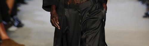 GIVENCHY女郎，凌厉而柔软