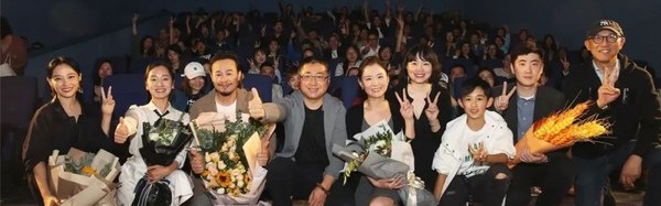 实力派演员增重20斤，突破自我饰中年油腻男，这部成长回忆片值得一看！