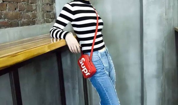 赵丽颖剪短发成瘾?敢剪小卷毛短发的姑娘,都活出了率真自我!