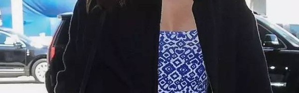 每日星范 ｜ Miranda Kerr 一双白球鞋，时髦实在太轻松！