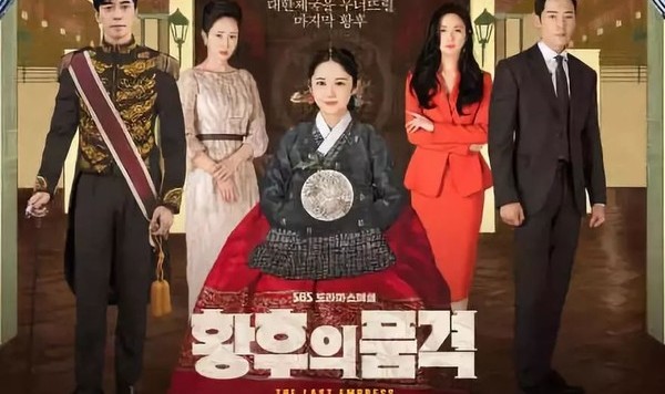 张娜拉你快点老吧!我20岁的肌肤要输给你了......