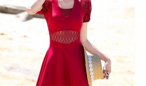 时尚芭莎90秒 ｜这些泳装，美到我舍不得下水！