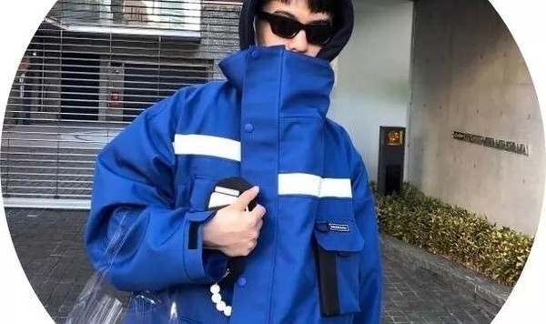 从一位时装助理到当红设计师,他怎么做到的?【中国设计】