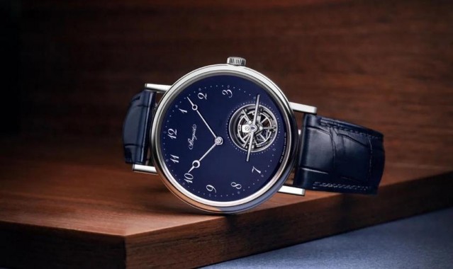 宝玑Reine de Naples系列珐琅腕表 以灵感开启崭新一天