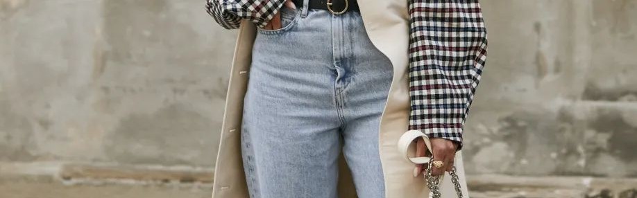 想把手伸进欧阳娜娜的毛绒包里!