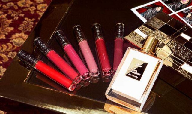 KILIAN凯利安馥郁唇釉全新上市 夜行动物专属，哑光质地彰显极致色彩