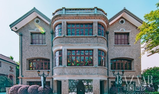 多元定义足球运动为新生代女性致敬