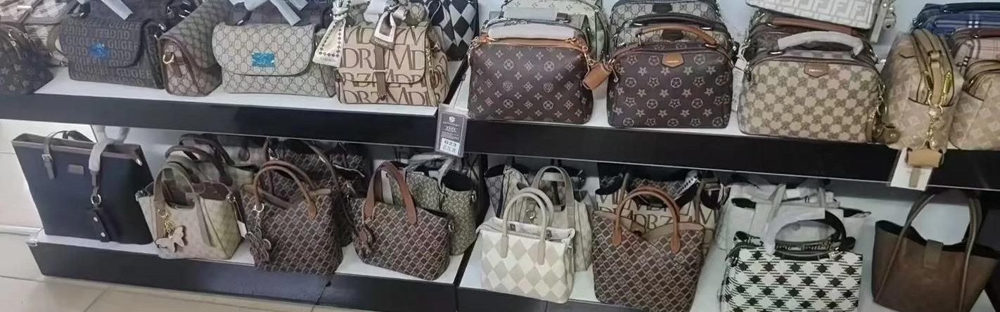 佛山包包,去广州太麻烦吗?可以去佛山网上箱包批发市场