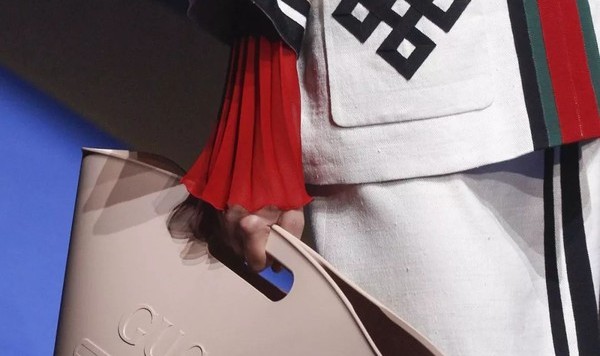 继菜篮子和编织袋后，6000块的居家必备“洗澡筐”了解一下！