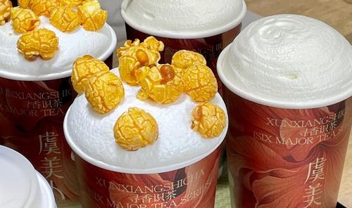 喝着汽水吃着爆米花，去看Marc Jacobs为你准备的一场大戏！