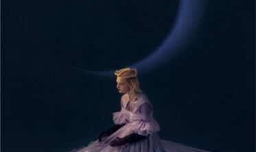 感知日月之光，复古胶卷演绎MAXRIENY全新艺术创作