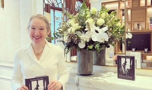 田园、优雅、艺术，是打开这位BAZAAR主编的“正确方式”