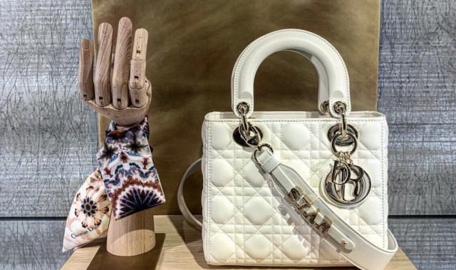 箱包帆布厂家,我国推出新款粗帆布防晒防潮包