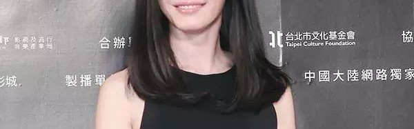 每日星范 ｜ 姚晨 穿着时装大师的最后一条裙美呆！