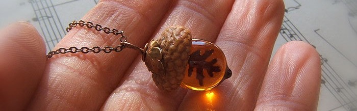 橡实吊坠原来这么唯美!秋天搭配又多了新选择