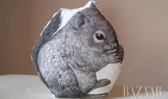 拥有这样一件动物系抱枕,睡觉都会香甜