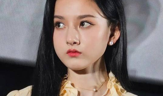 宋祖儿9分钟化的妆比我们早起半个小时的都好看？