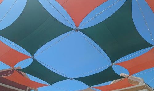 9米神兽空降花乡奥莱，五一小长假多重惊喜