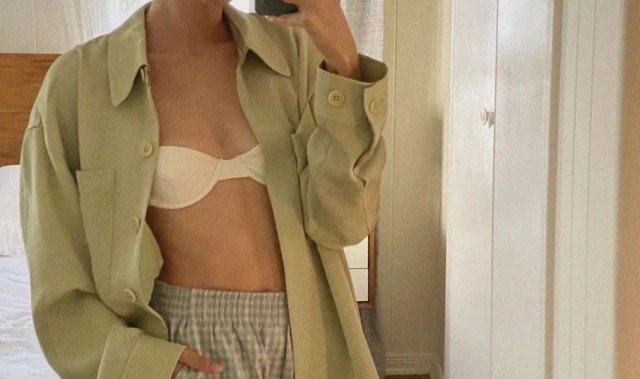 这年头，你还没有一件能对镜自拍的内衣吗？