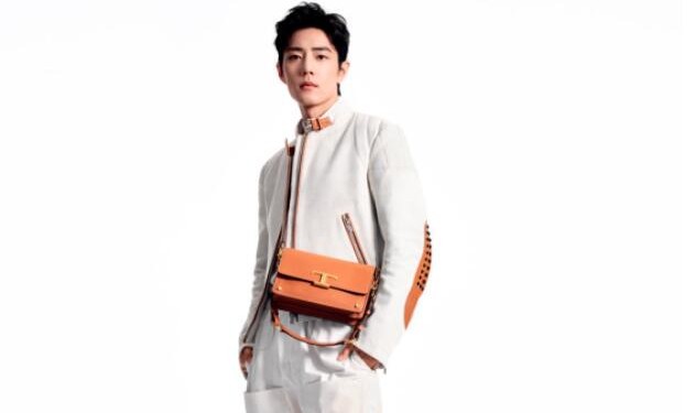 肖战演绎TOD’S 2022春夏系列广告大片