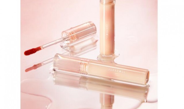 橘朵全新水雾唇釉系列浪漫上市 一抹唇间水化雾，还原林间写生氛围色调