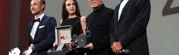 原来《影》中不止邓超一人分饰两角,张艺谋背后的影子们也各个身怀绝技!