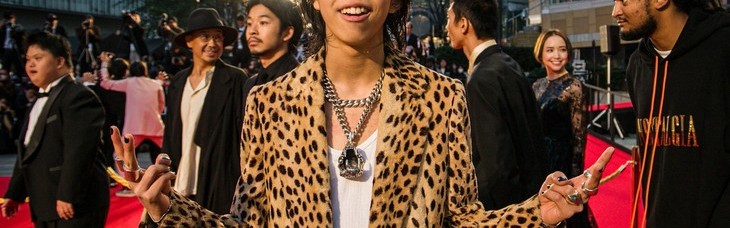 日本16岁当红潮星YOSHI携新片《笨蛋太郎》 提名2019东京国际电影节